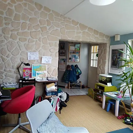 Maison 3 Chambres/ Terasse 船屋 *